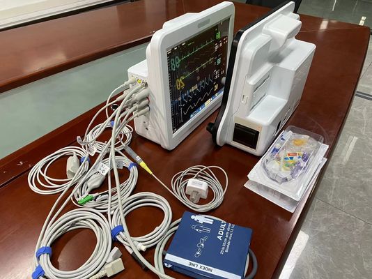 ポータブル ベッドサイド ビタルマシンモニター 15 インチ 病院クリニック用