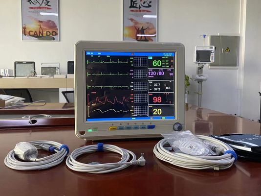 ECG SPO2 NIBP および温度測定を備えたポータブル マルチパラメータ患者モニター