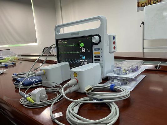 8言語 ポータブル パシエントモニター 15インチ TFT LCDスクリーン ICU 心臓モニター