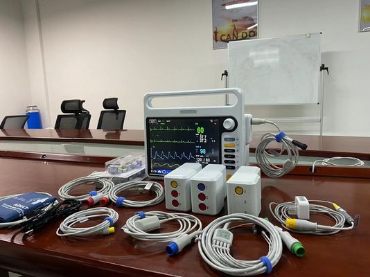 病院の電子生命体モニター 12.1 インチ ICU 心臓モニタリング