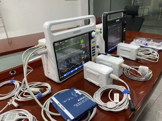 12.1&quot; 電子生命信号機 診断用の病院健康モニター OEM ODM