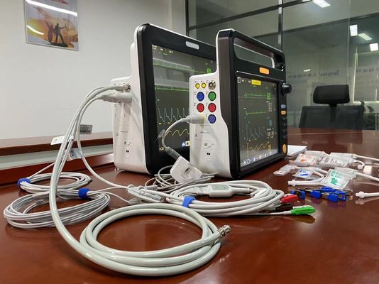 マルチパラメータ 心拍数モニター 獣医用 多言語用 ECG SPO2 2Temp