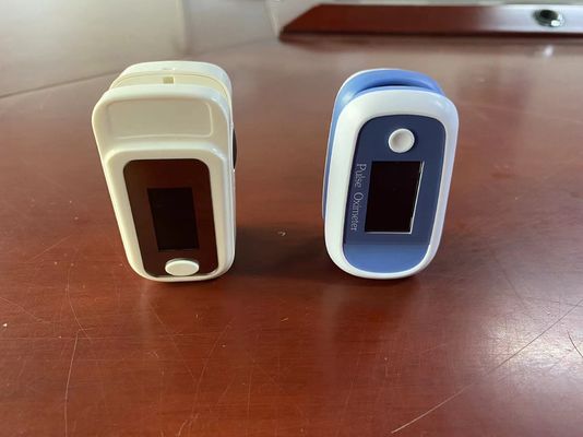 小型OLED指先パルスオキシメーター SpO2パルスモニタリングのために調整可能