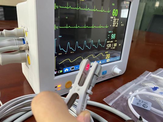 携帯用獣医の忍耐強いモニターEtCO2 ECG SPO2 NIBPの臨時雇用者のための8.4インチのの高さの正確さ