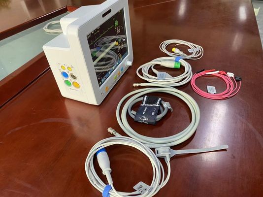 8.4インチTFT LCDスクリーンが付いている病院の新生児の忍耐強いモニター